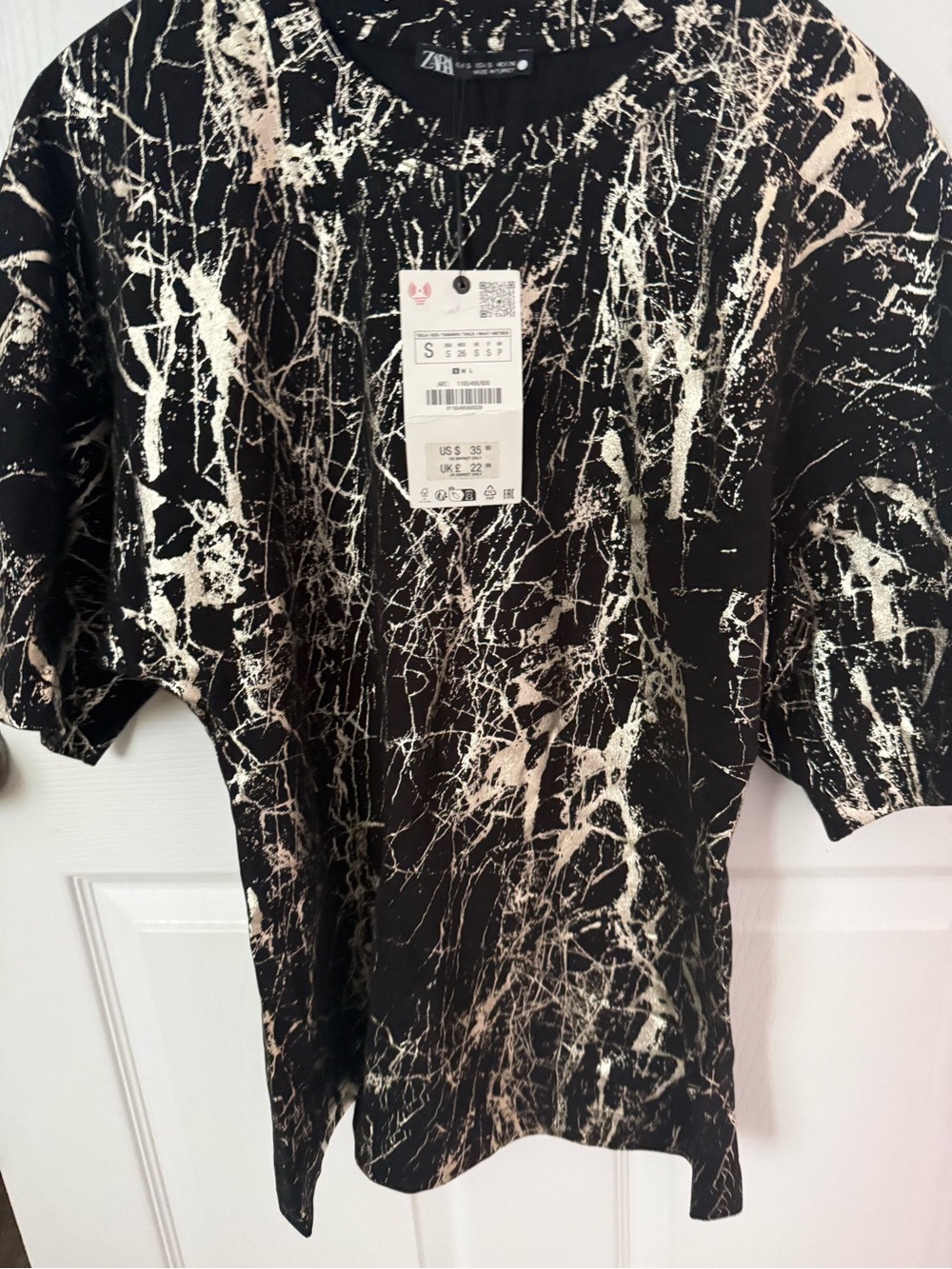 Unisex Black & gold Abstract Print Short Sleeve Shirt